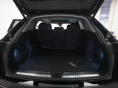 New 2025 Audi Q5 Premium image 10