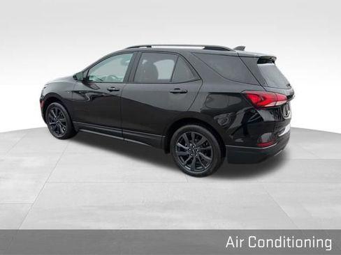 Used 2024 Chevrolet Equinox RS w/ LPO, Floor Liner Package image 11