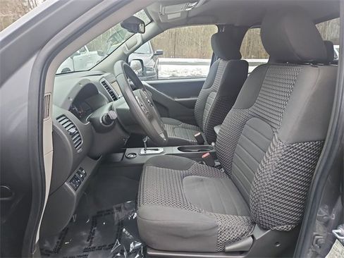 Used 2021 Nissan Frontier SV image 18