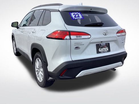 Used 2022 Toyota Corolla Cross LE image 9