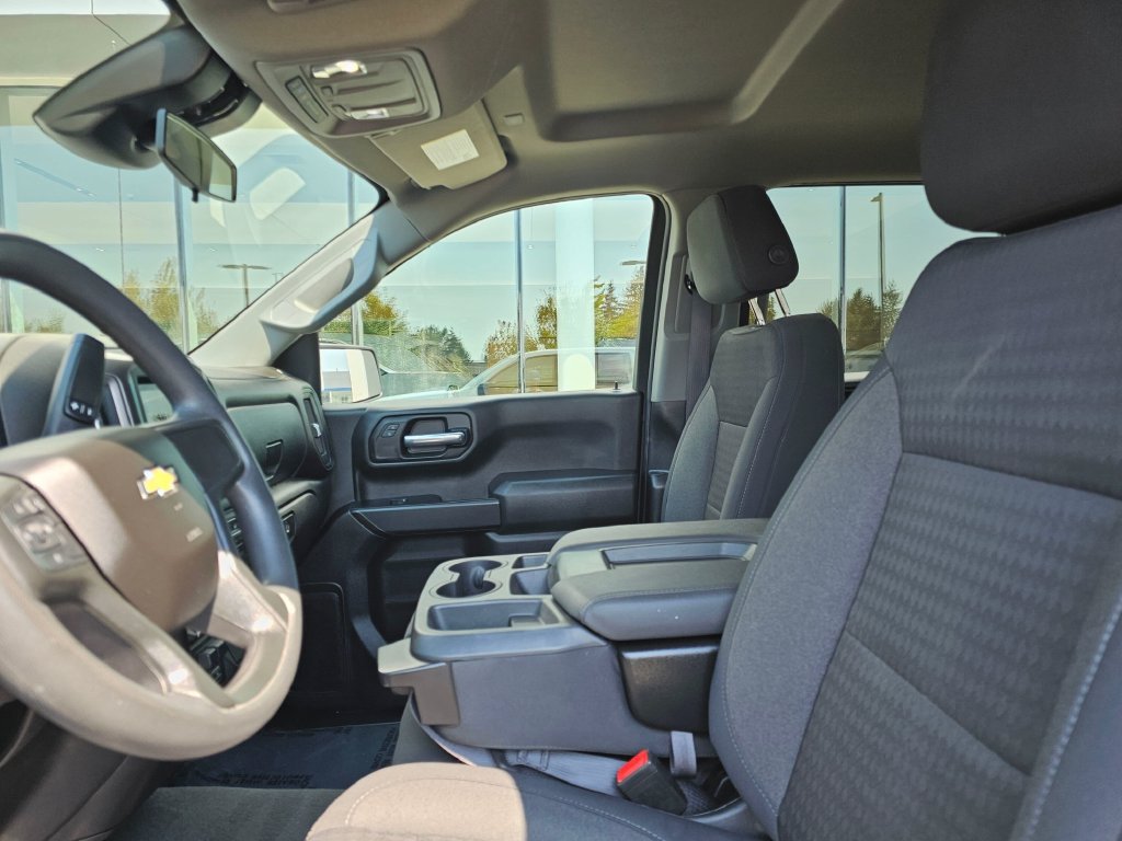 Used 2023 Chevrolet Silverado 1500 Custom AWD/4WD image 25