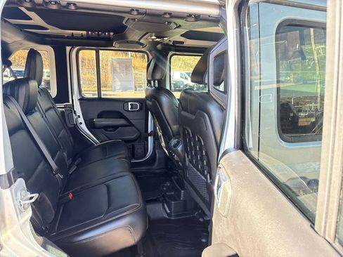 Used 2023 Jeep Wrangler Unlimited Rubicon 392 w/ Trailer Tow Package AWD/4WD image 24