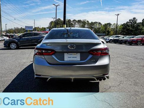 Used 2021 Toyota Camry SE image 14