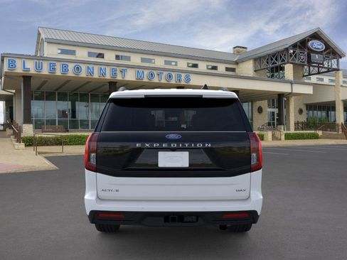 New 2025 Ford Expedition Max Active image 5