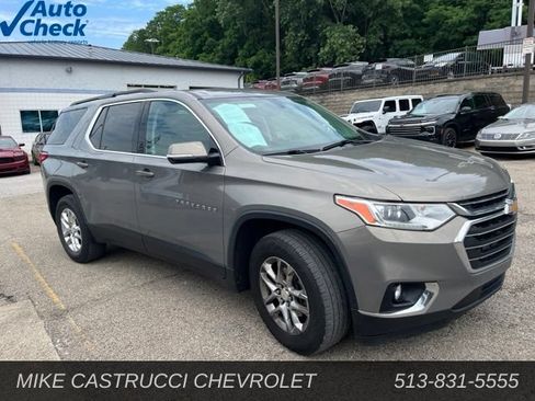 Used 2019 Chevrolet Traverse LT FWD image 3