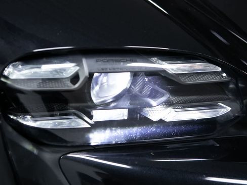 Certified 2020 Porsche Taycan Turbo S image 32