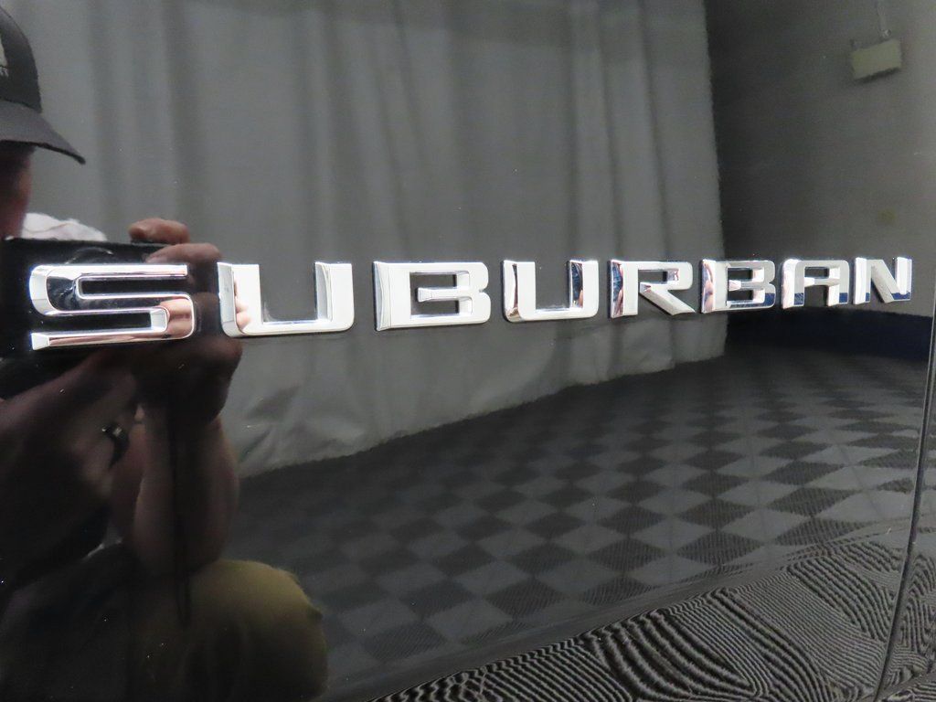 Used 2025 Chevrolet Suburban High Country AWD/4WD image 58
