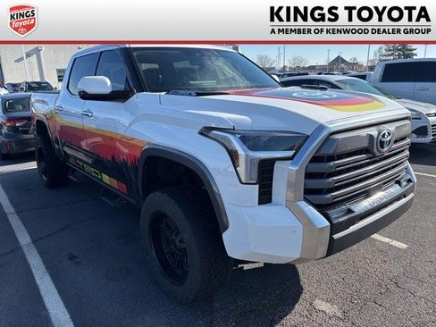 Used 2023 Toyota Tundra Limited image 1