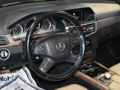 Used 2012 Mercedes-Benz E 350 4MATIC Sedan image 2