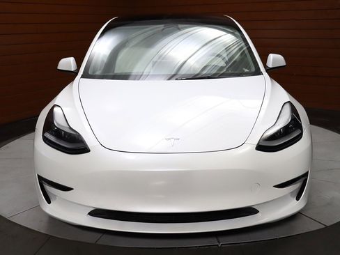 Used 2021 Tesla Model 3 Long Range image 2