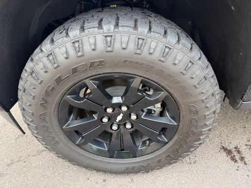 Certified 2022 Chevrolet Colorado Z71 w/ Z71 Midnight Edition AWD/4WD image 24