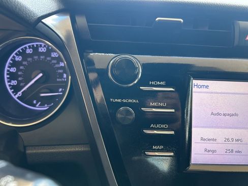 Used 2019 Toyota Camry LE image 37