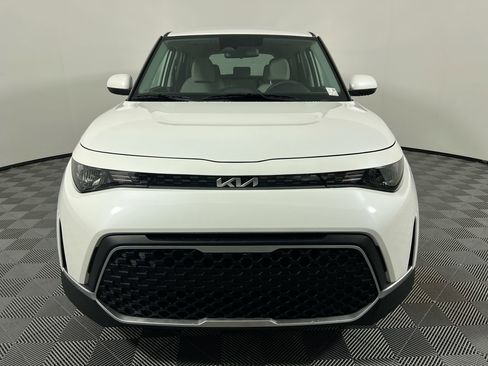 Certified 2025 Kia Soul LX image 8