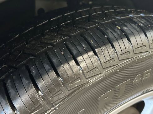 Used 2022 GMC Terrain SLT image 11