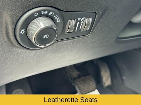 Used 2024 Jeep Compass Limited image 21