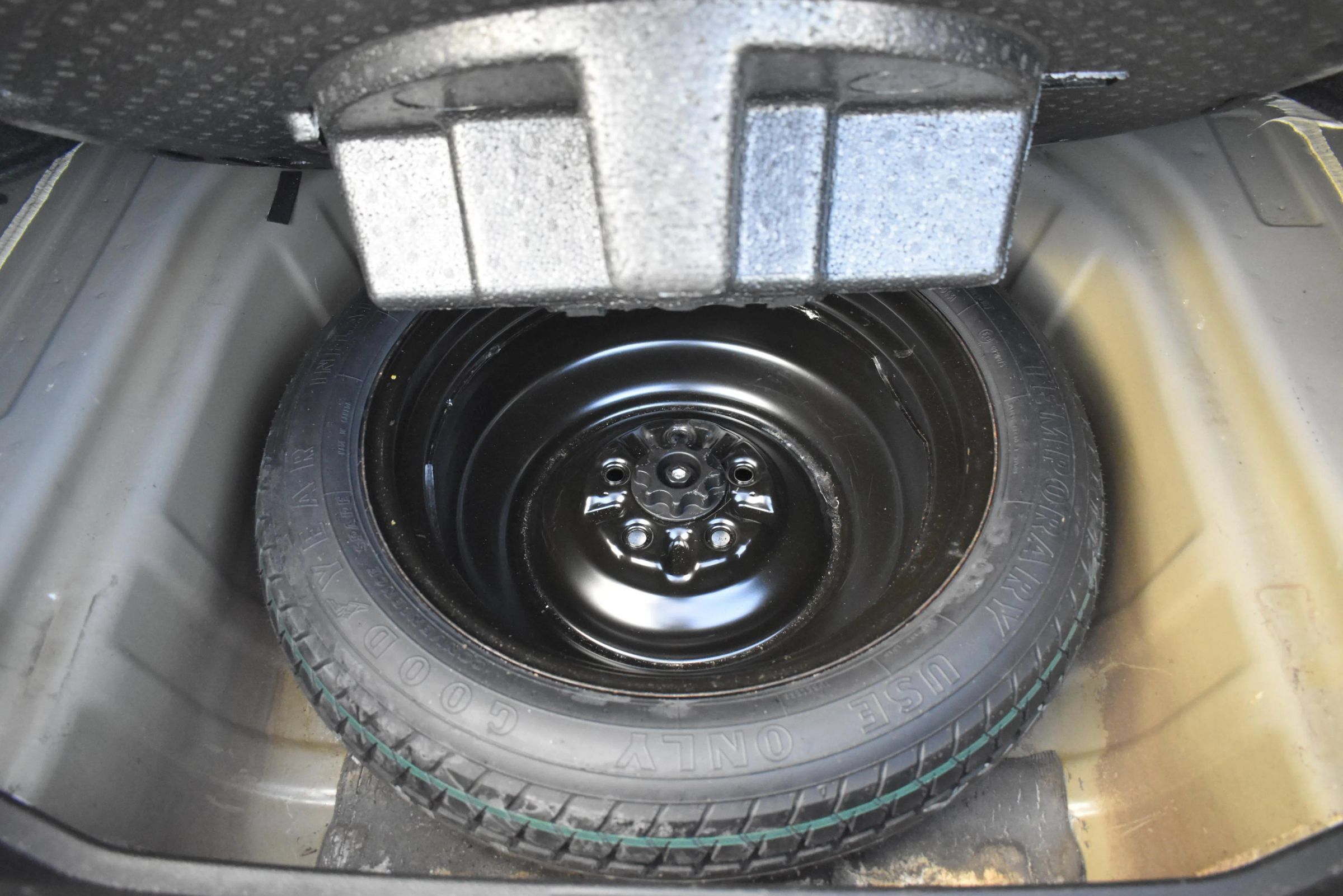 Used 2018 Toyota Avalon XLE FWD image 29