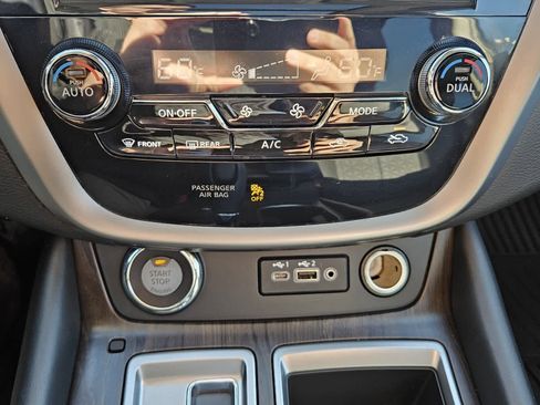 Used 2023 Nissan Murano Platinum w/ Cargo Package image 9