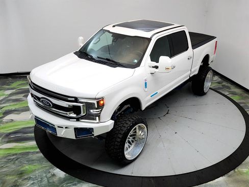 Used 2017 Ford F250 Platinum w/ Platinum Ultimate Package AWD/4WD image 33