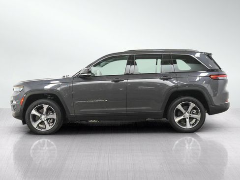 Used 2024 Jeep Grand Cherokee Limited 4xe w/ Luxury Tech Group II AWD/4WD image 2