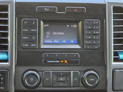 Used 2016 Ford F150 XLT AWD/4WD image 7