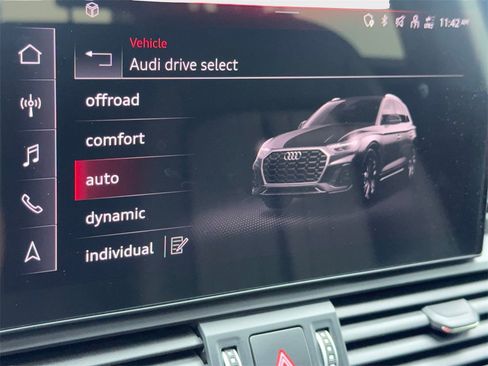 Used 2023 Audi Q5 2.0T Premium Plus image 25