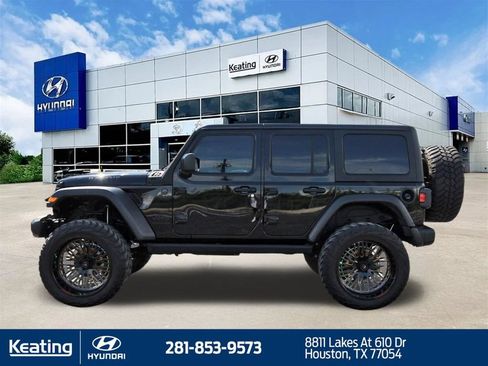 Used 2025 Jeep Wrangler Unlimited Sport AWD/4WD image 8