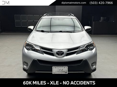 Used 2014 Toyota RAV4 XLE FWD image 11