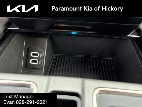 Used 2017 Ford F150 Raptor w/ Equipment Group 801A Mid image 27