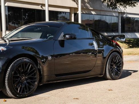 Used 2006 Nissan 350Z Touring w/ (N93) Cargo Convenience Pkg image 65