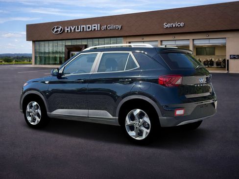 New 2026 Hyundai Venue SEL FWD image 4