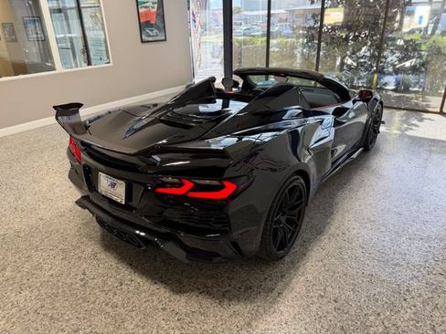 Used 2025 Chevrolet Corvette Z06 w/ Z07 Performance Package RWD image 25