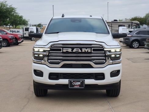 Used 2026 RAM 2500 Laramie AWD/4WD image 10