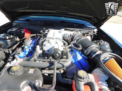 Used 2012 Ford Mustang Shelby GT500 w/ SVT Performance Pkg image 25