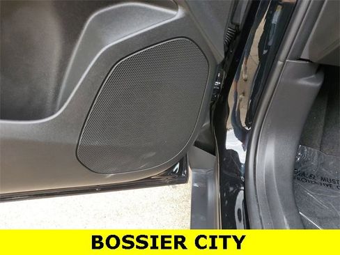 Certified 2025 Chevrolet Trax RS w/ Sunroof Package image 24