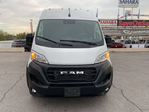Used 2025 RAM ProMaster 2500 w/ Convenience Group image 2