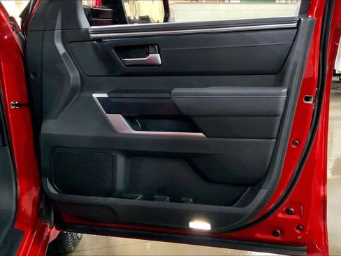 Used 2025 Toyota Tundra Platinum image 23