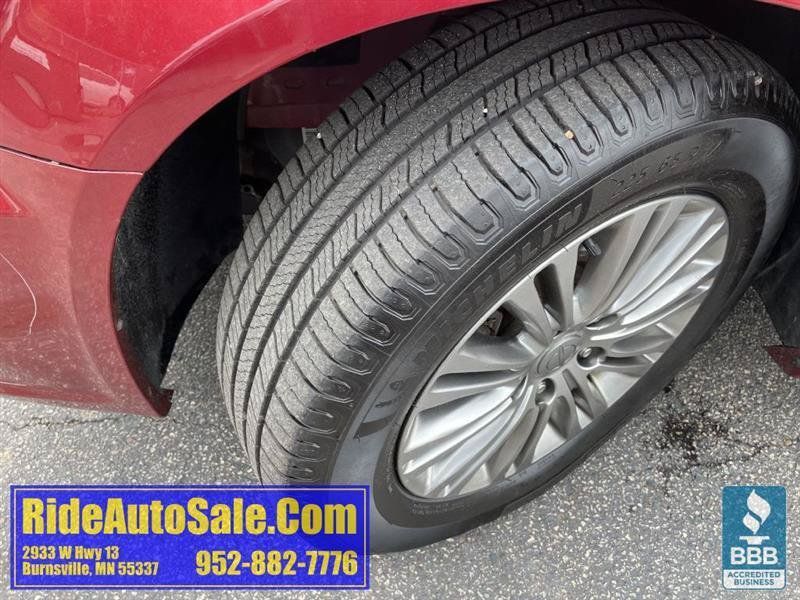 Used 2013 Chrysler Town & Country Touring-L w/ Driver Convenience Group FWD image 24