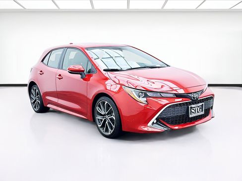 Used 2020 Toyota Corolla XSE w/ XSE Preferred Package image 3