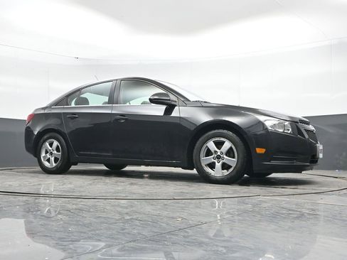 Used 2014 Chevrolet Cruze LT image 31