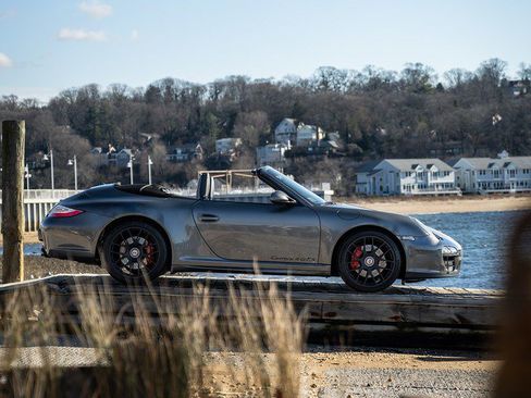 Used 2012 Porsche 911 Carrera 4 GTS AWD/4WD image 13