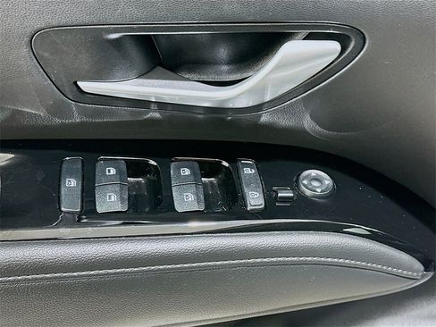 Used 2023 Hyundai Tucson Limited image 17