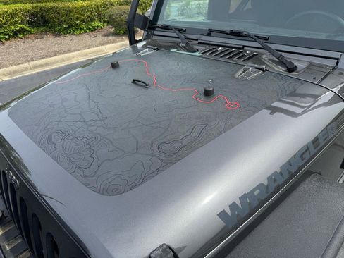 Used 2017 Jeep Wrangler Sport image 2