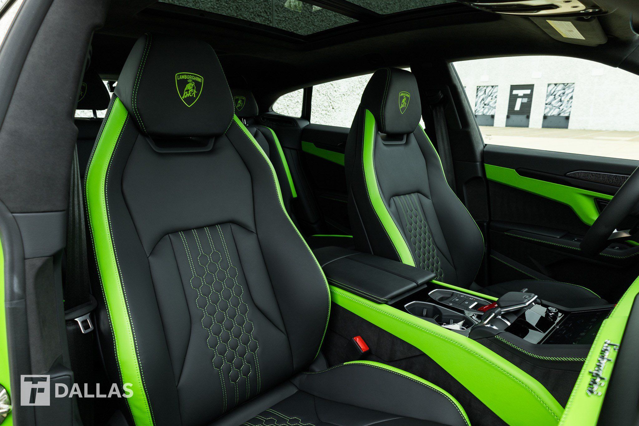 Used 2025 Lamborghini Urus S AWD/4WD image 42