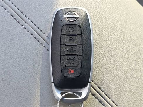 New 2025 Nissan Murano SL image 29