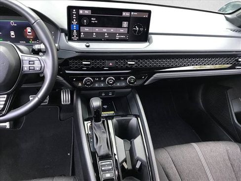 Used 2025 Honda Accord Sport image 13