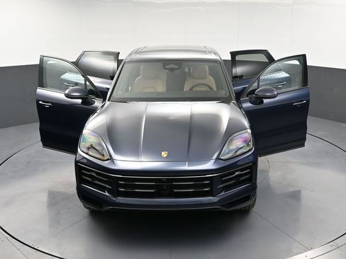 New 2026 Porsche Cayenne AWD/4WD image 33