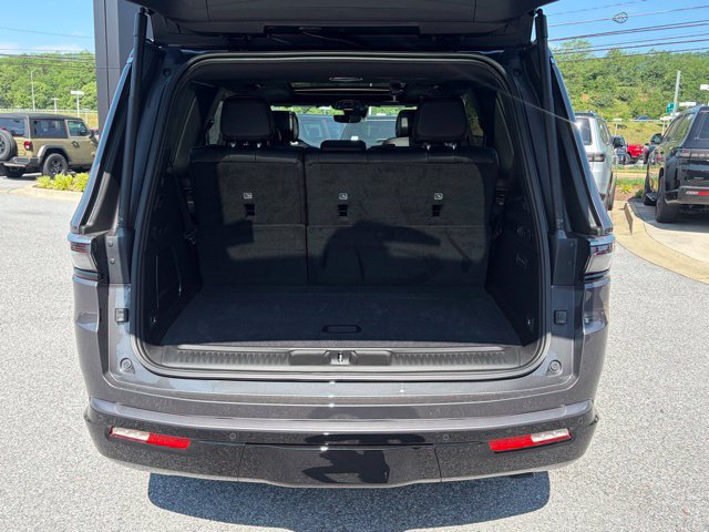 New 2026 Jeep Grand Wagoneer 4WD w/ Premium Group I image 7