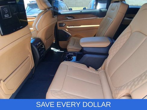 Used 2024 Jeep Grand Cherokee L Summit AWD/4WD image 13