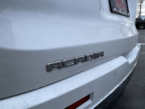 Used 2018 GMC Acadia Denali w/ Technology Package image 33