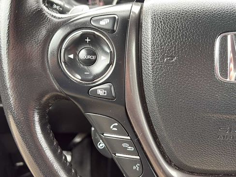 Used 2023 Honda Ridgeline RTL-E image 9